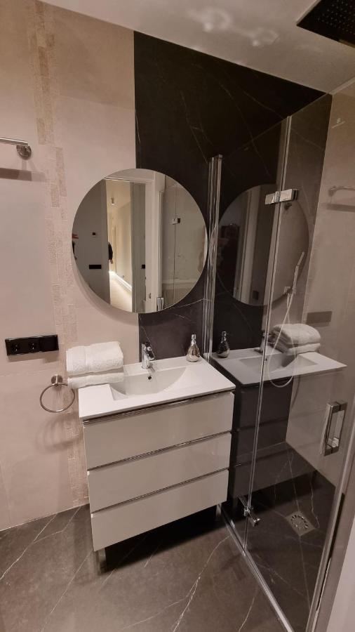 Puerta Del Sol Iii, 4 Bedrooms 5Wc Madrid Ngoại thất bức ảnh
